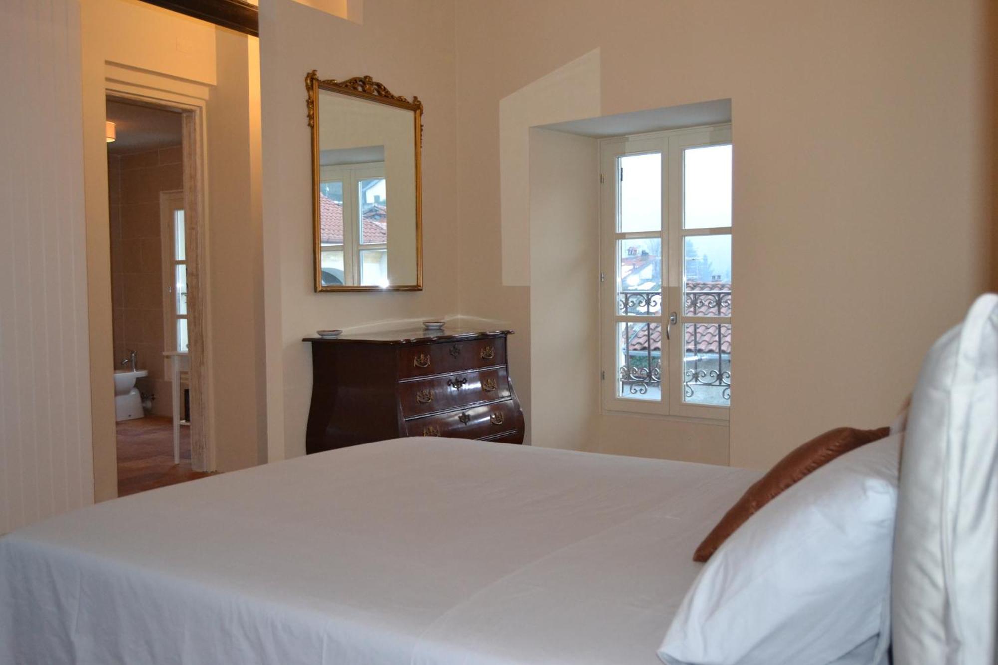 Palazzo Mia By Icasamia It Apartman Castello Cabiaglio Szoba fotó