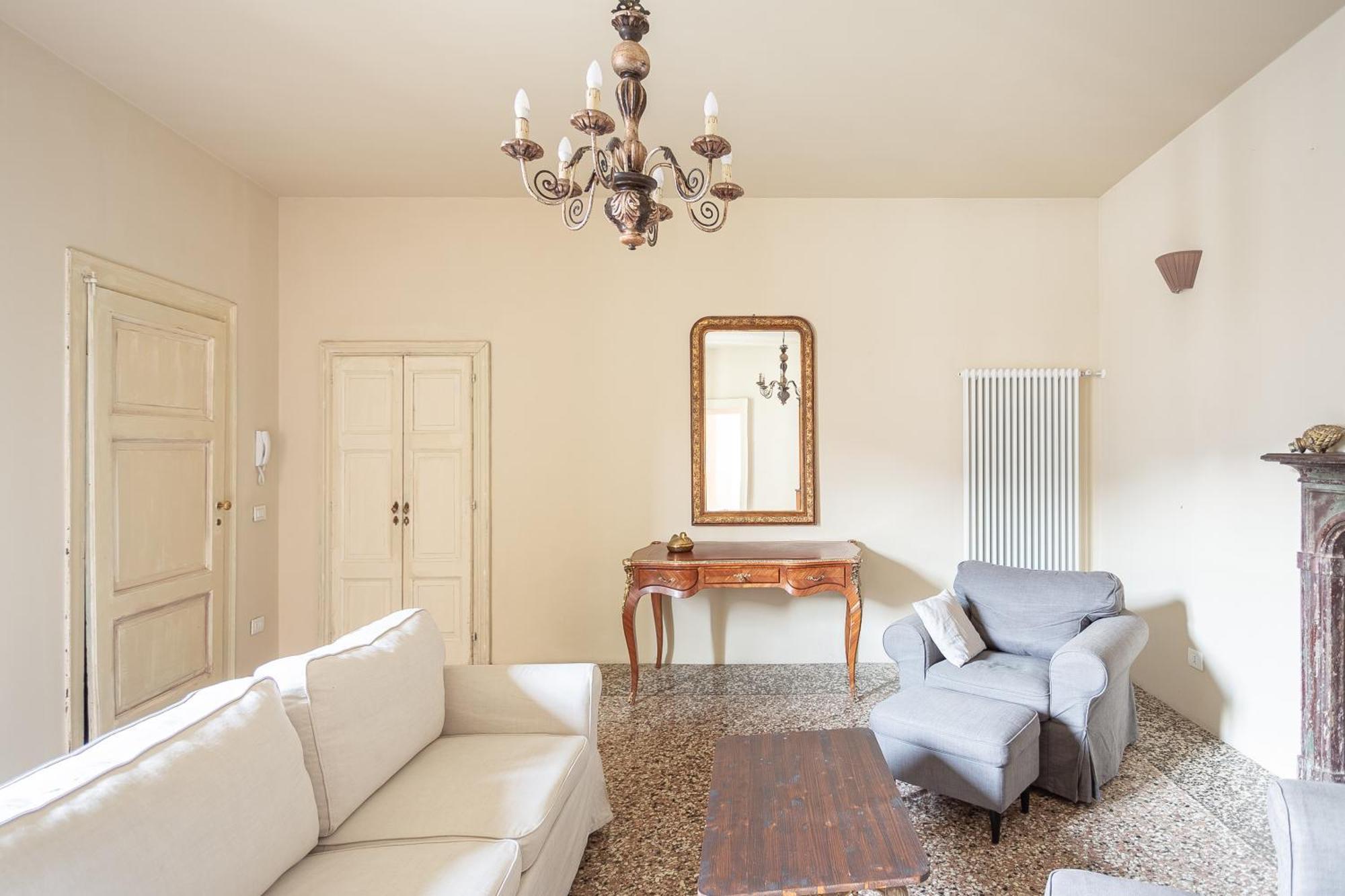 Palazzo Mia By Icasamia It Apartman Castello Cabiaglio Szoba fotó
