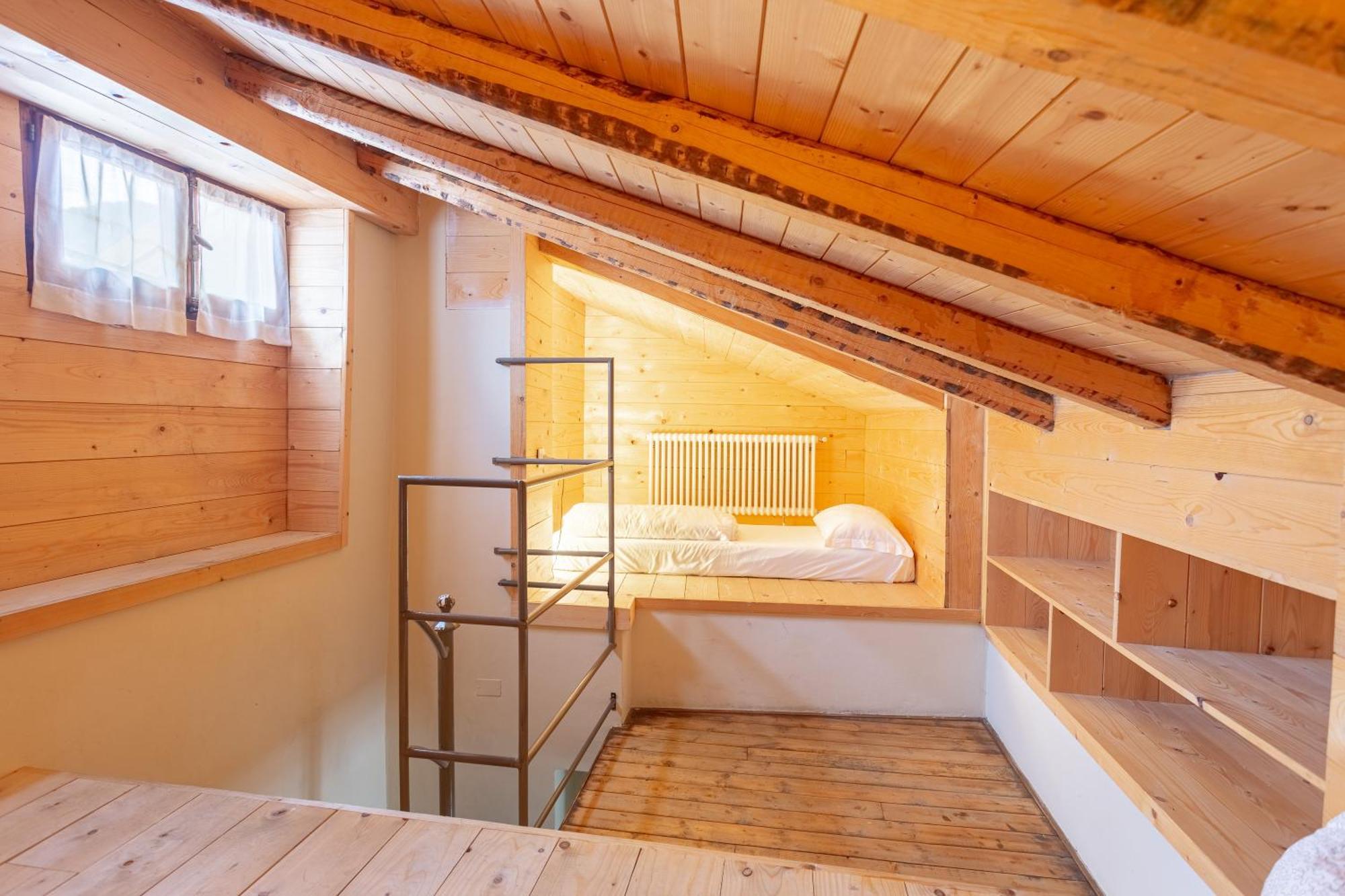 Palazzo Mia By Icasamia It Apartman Castello Cabiaglio Szoba fotó